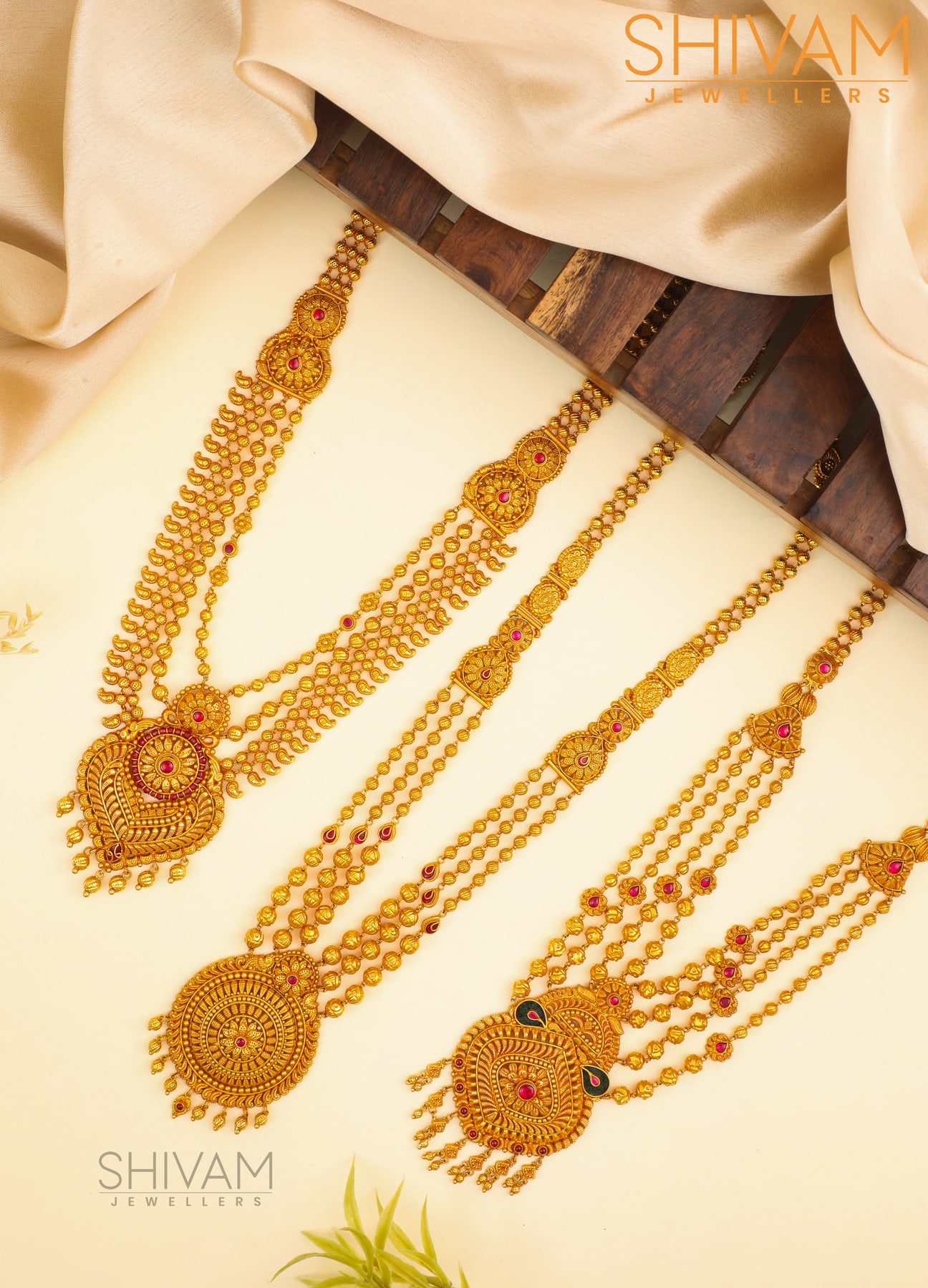 Suvarna Necklace